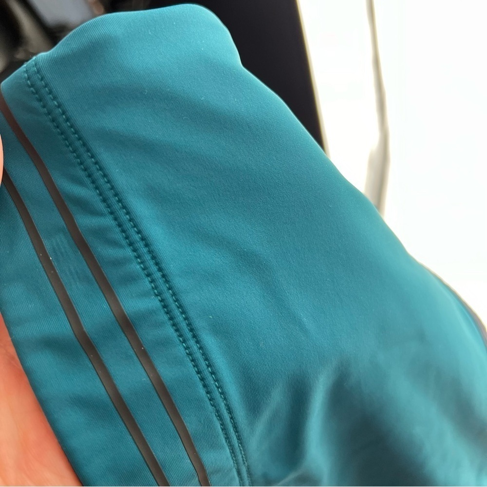 Adam Selman Sport Cross Back Sports Bra‎ - Picture 9 of 9